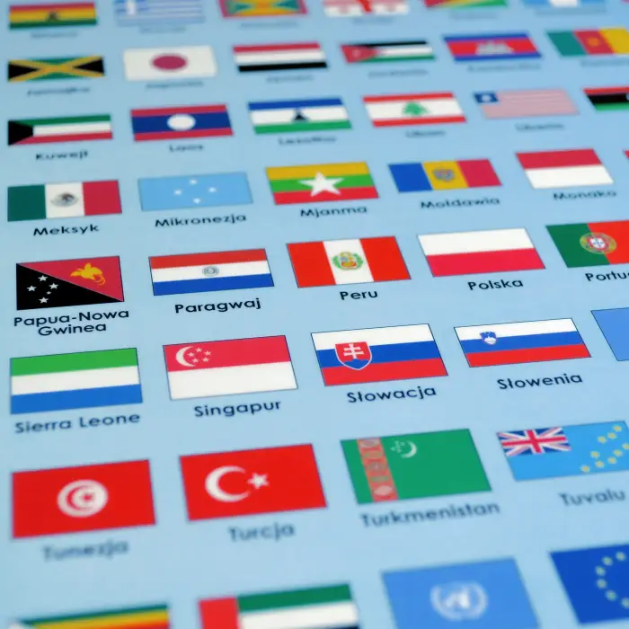 Świat Polityczny z flagami - dwustronna podkładka na biurko, ArtGlob